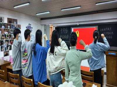 澳门十大正规网赌平台澳门十大正规网赌平台：点燃读书激情，共筑书香机电