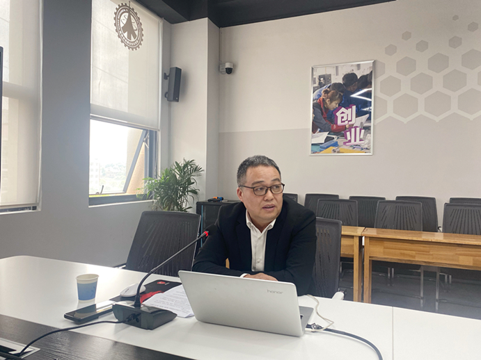 李盖虎澳门十大正规信誉网赌平台上党课_副本.jpg